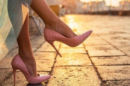 Вопрос стилисту: как за 2 минуты превратить дневной лук в вечерний?