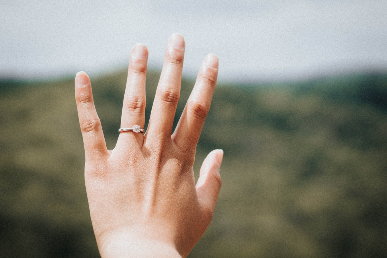 9 способов снять кольцо с опухшего пальца самостоятельно