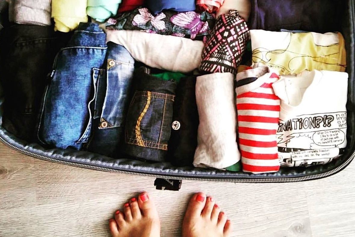 Отпускной гардероб в маленький чемодан: 3 совета от стилиста