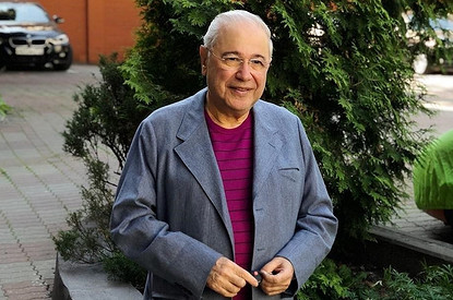 У 72-летнего Евгения Петросяна объявился внебрачный сын