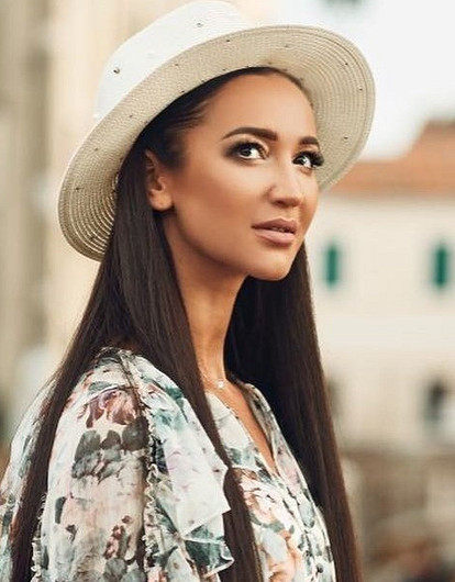 Стало известно, почему Ольга Бузова устроила «пьяный дебош» на борту самолета