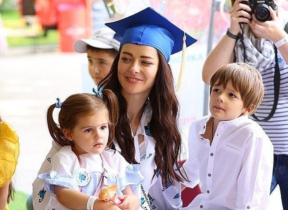 Александрова марина актриса фото с мужем и детьми