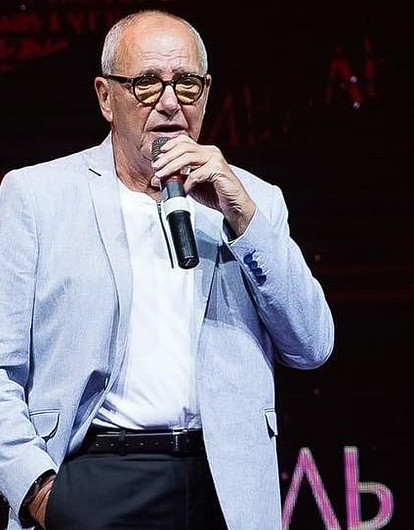 78-летний Эммануил Виторган впервые показал лицо полугодовалой дочери