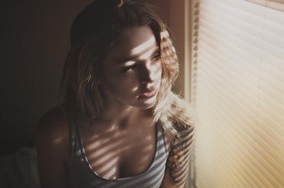 Обида вызывает рак, а страх — мочекаменную болезнь. Как на тело влияет психосоматика?