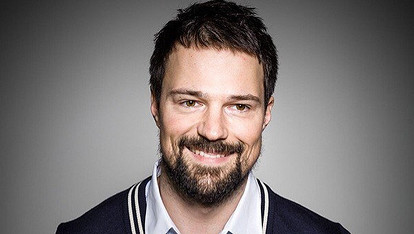 «Пошел в народ»: Данила Козловский прокатился в электричке