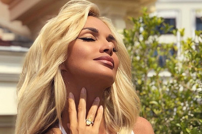 «Месяц пятый уже!»: Викторию Лопыреву заподозрили в беременности