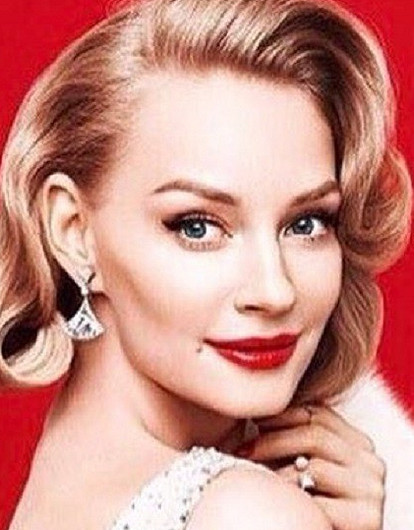 Светлана Ходченкова в роскошном платье затмила Анджелину Джоли