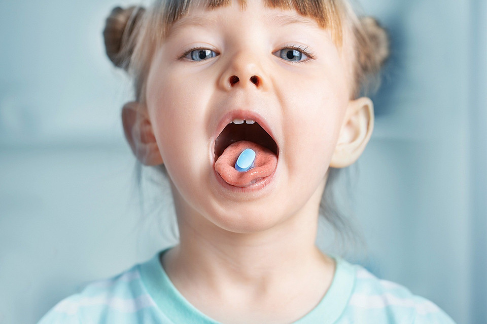 Стоит ли давать ребенку антибиотики?