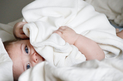 Как приучить ребенка к кроватке?