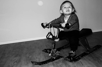 Как выбрать снегокат для ребенка: на что обратить внимание и какая модель лучше