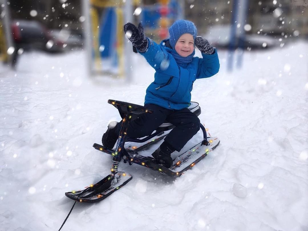 Как выбрать снегокат для ребенка: на что обратить внимание и какая модель лучше