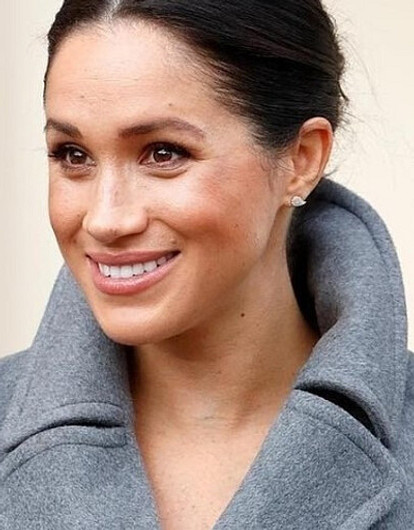 Британские медики рекомендуют Меган Маркл не носить высокие каблуки