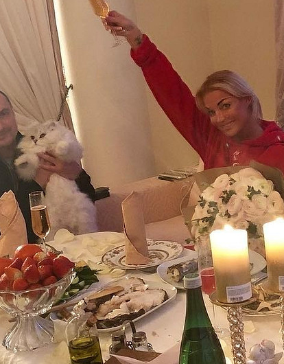 Анастасия Волочкова отпраздновала День Рождения с бывшим мужем