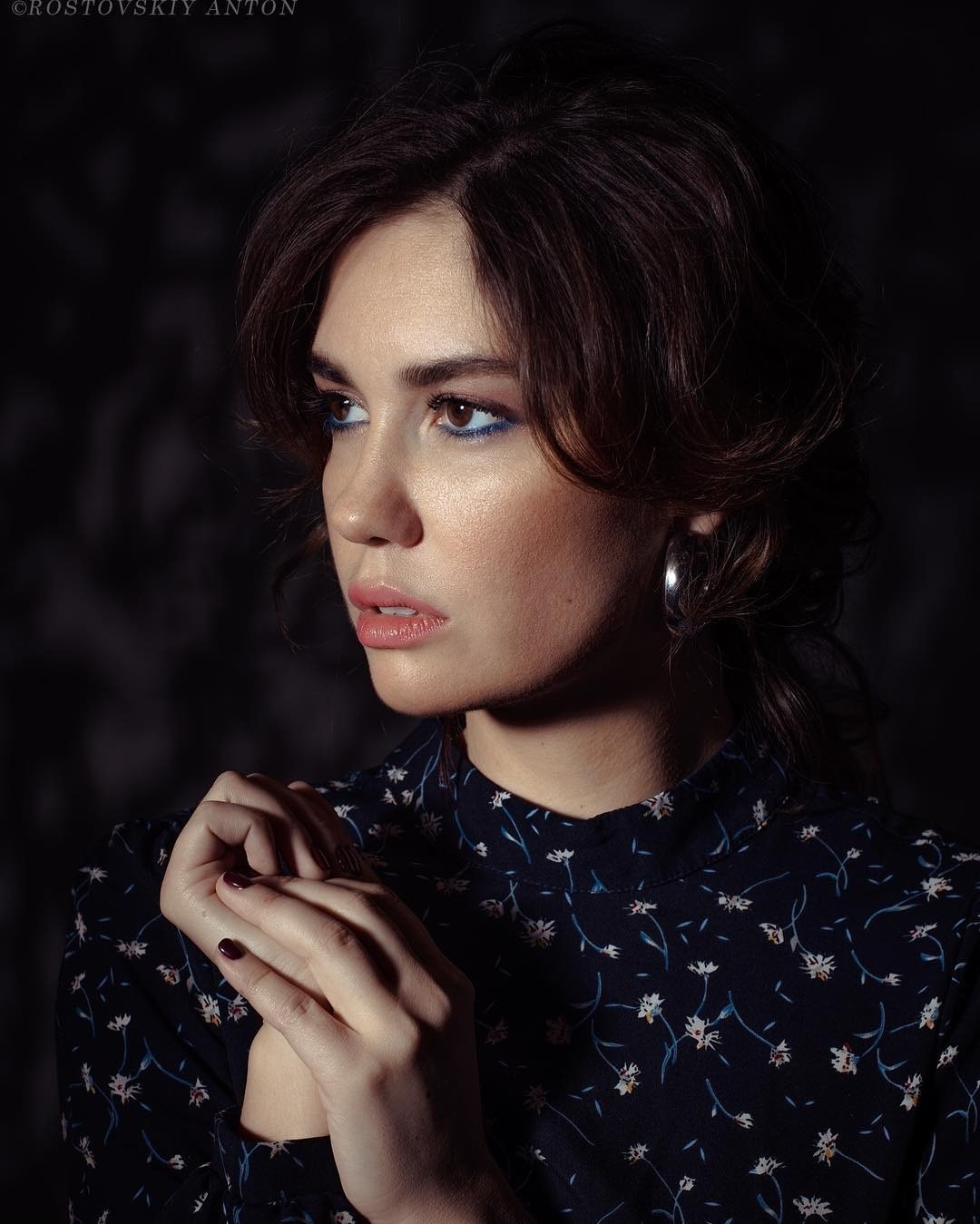 Агата Муцениеце поехала к зубному после слухов об избиении