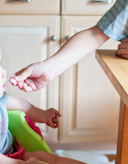 Схема прикорма с 6 месяцев: подробное меню для детей по дням