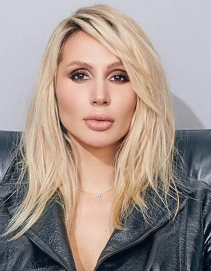 Светлана Лобода выложила фотографии с синяками