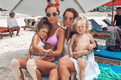 Айза Анохина и Кети Топурия вместе отдыхают на Бали