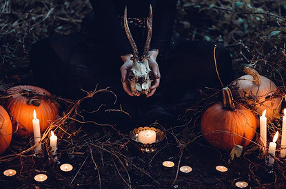 Почему нельзя делать привороты и как от них защититься? Разбор с экспертом