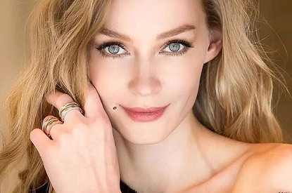 СМИ: Светлану Ходченкову и Семена Слепакова застали целующимися в Эрмитаже