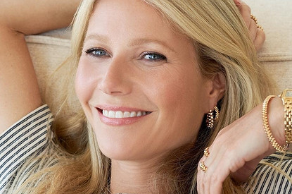 47-летняя Гвинет Пэлтроу снялась топлес для глянца