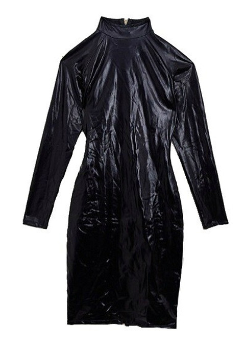 Черное кожаное мини-платье Ann Summers будет круто смотреться с колготками в сетку и сапогами с викторианской шнуровкой. Его также можно использовать как основу для создания костюма ведьм...