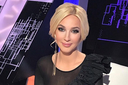 «По ночам ем пельмени»: Лера Кудрявцева призналась, что срывается с диеты (видео)