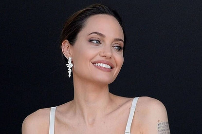 Анджелина Джоли пыталась помирить Брэда Питта со старшим сыном