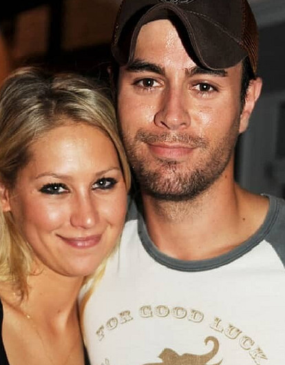 Анна Курникова сменила фамилию на Иглесиас (наконец-то)