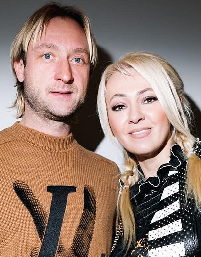 «Мы пытаемся уже три года»: Яна Рудковская рассказала о сложностях в браке с Плющенко и суррогатном материнстве