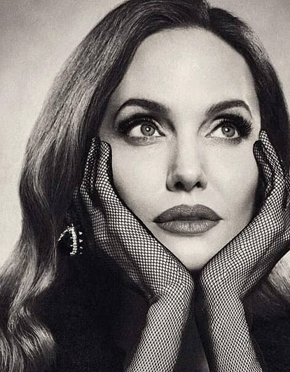 «Я была сломлена»: Анджелина Джоли призналась, что роль Малефисенты помогла ей справиться с разводом