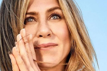 «Я не хотела взрывать Сеть»: за два дня на Дженнифер Энистон подписались более 11 миллионов человек (видео)