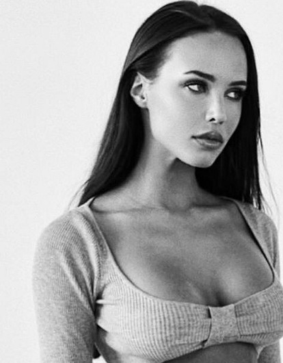 Анастасия Решетова не стала скрывать лицо новорожденного сына (удивительно)