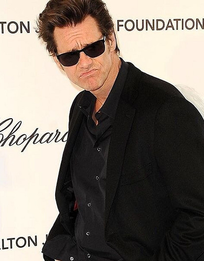 Джим Керри разорвал отношения с девушкой