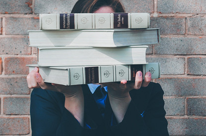 Чему тебе надо учиться (и какое выбрать хобби) по знаку зодиака