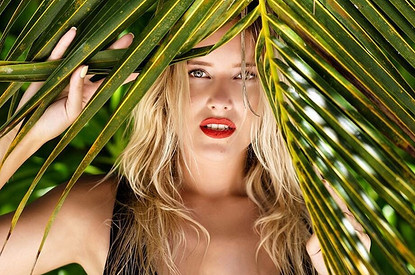 Жена Дмитрия Хрусталева заменила Сашу Савельеву в группе «Фабрика»