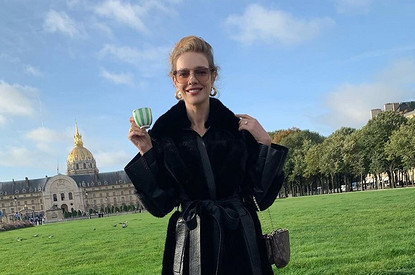 Наталья Водянова показала, как сочетать эльфийские уши с атласным платьем и бриллиантами