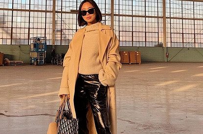 10 классных идей, с чем носить кожаные женские брюки этой осенью