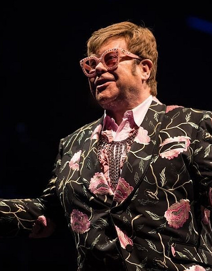 Элтон Джон признался, что едва не умер из-за рака