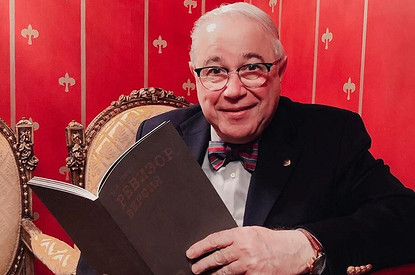 Евгений Петросян забрал личные вещи из квартиры, которую не хочет отдавать Степаненко