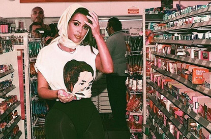 Ким Кардашьян прилетела в Армению, чтобы крестить своих детей (видео)