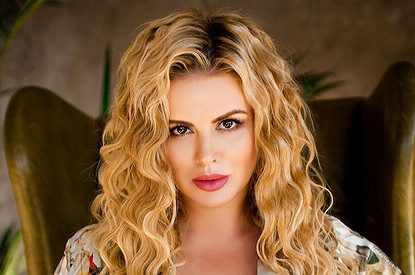 Анна Семенович потратила на шопинг в Лондоне миллион рублей (видео)