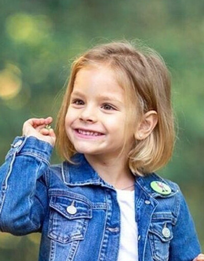 «Вытри язык»: дочь Тимати расцеловала котов Анастасии Решетовой (видео)