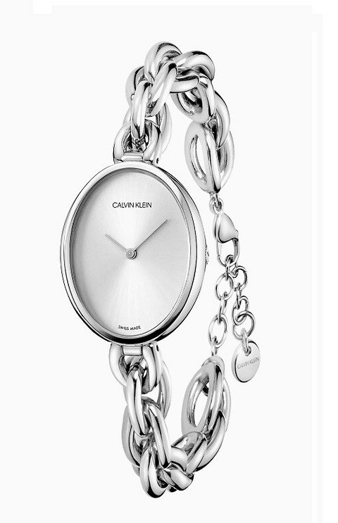 Большой тренд в категории аксессуаров и украшений — цепи. У бренда Calvin Kleinты найдешь минималистичные часы серебристого цвета на толстой цепочке. Комбинируй их с толстыми браслет...