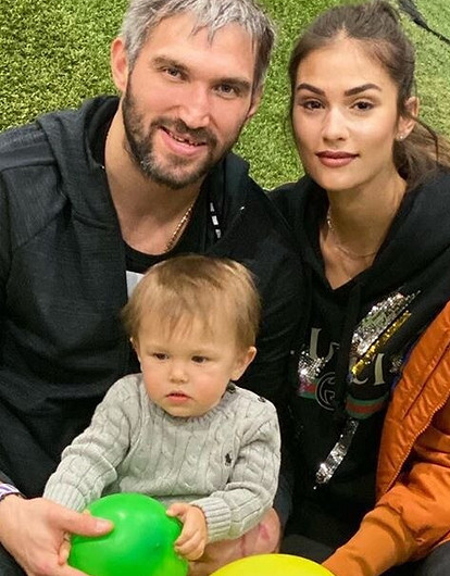 Анастасия Шубская и Александр Овечкин поделились милым семейным видео с сыном