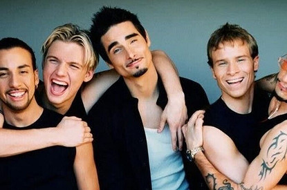 7 популярных бойз-бендов, которые сводили нас с ума в 90-х