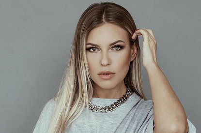 «Хочу на ручки»: Рита Дакота призналась, что променяла бы карьеру на сильного мужчину