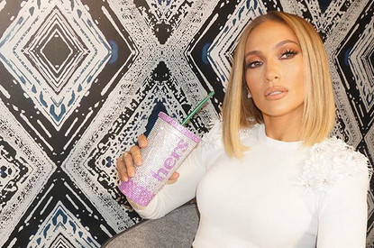 Дженнифер Лопес призналась, что ее просили скрывать возраст ради карьеры в шоу-бизнесе