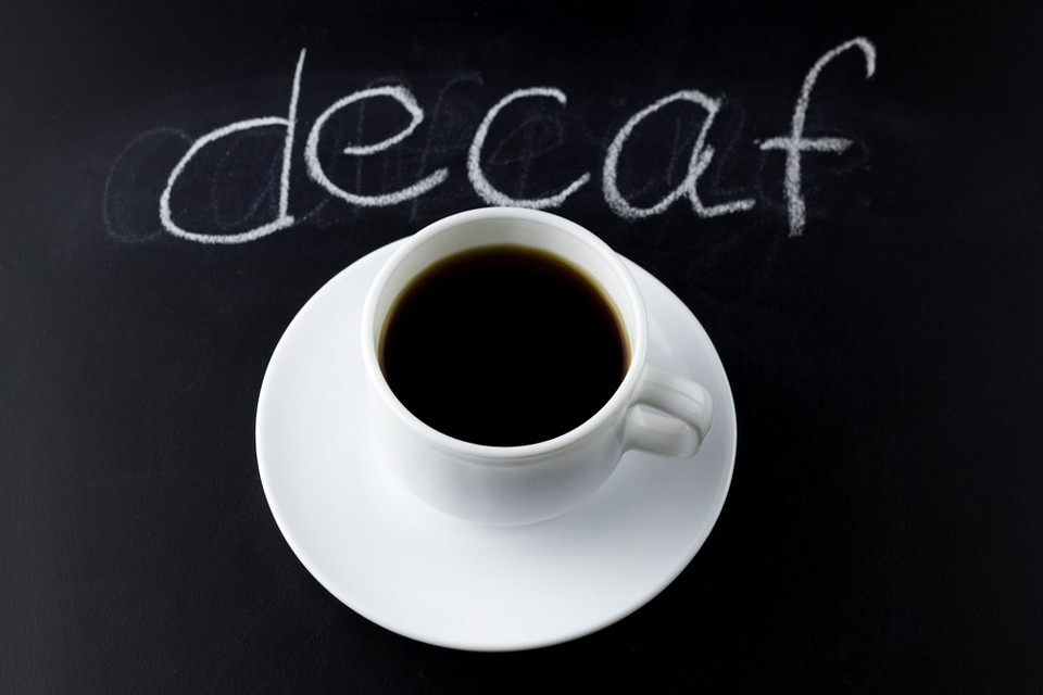 Можно ли пить кофе без кофеина: вред и польза напитка