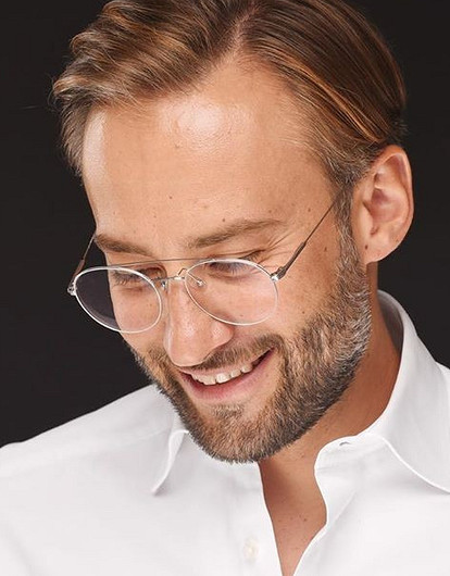 «Жгучее чувство стыда»: Дмитрий Шепелев поделился своими архивными фото