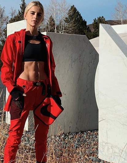 Женские спортивные костюмы: главные тренды 2020 года и 40 классных вариантов (только выбирай)